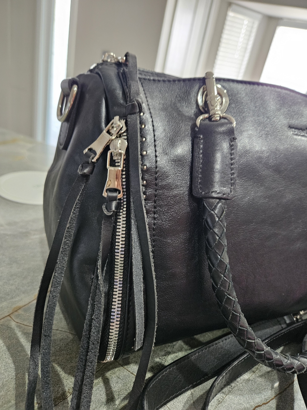 OLD TREND Mossy Creek Genuine Leather Tote / Crossbody – Black - Picture 5 of 15